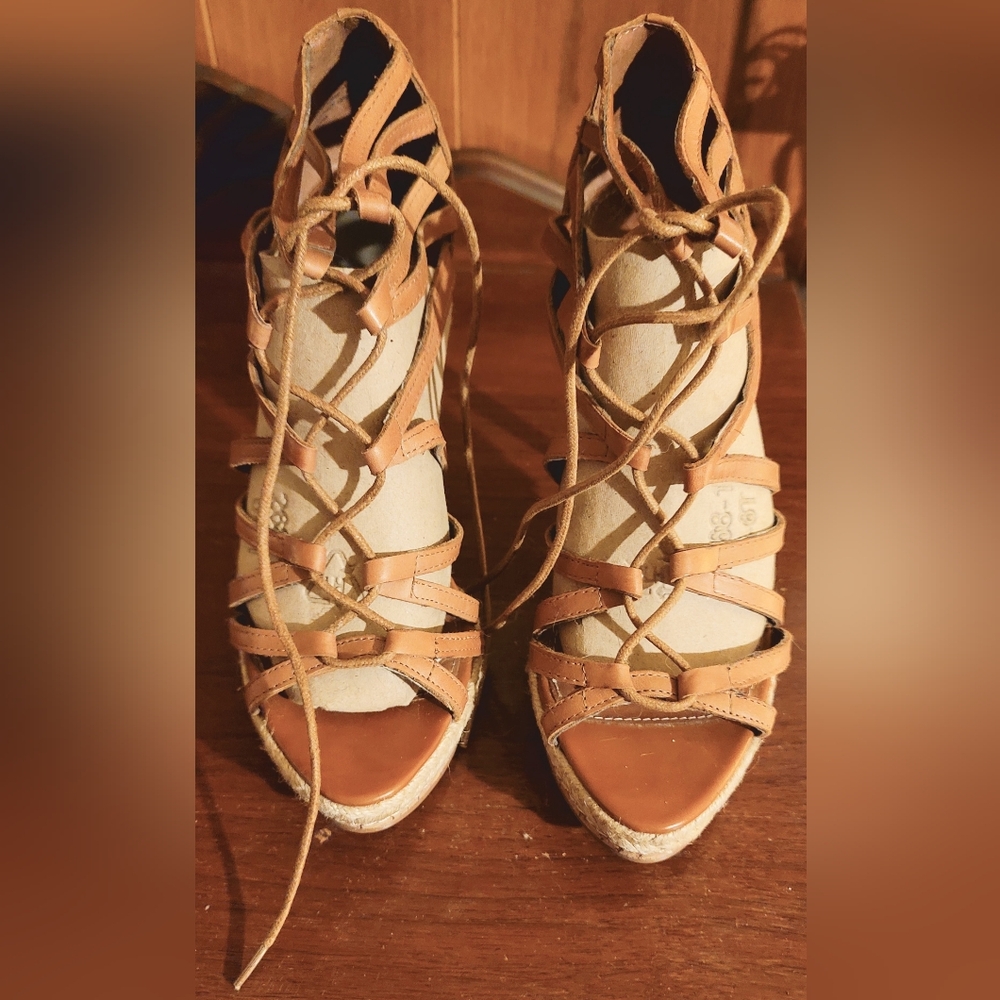 Elegant Tan Strappy Heels - Picture 2 of 8